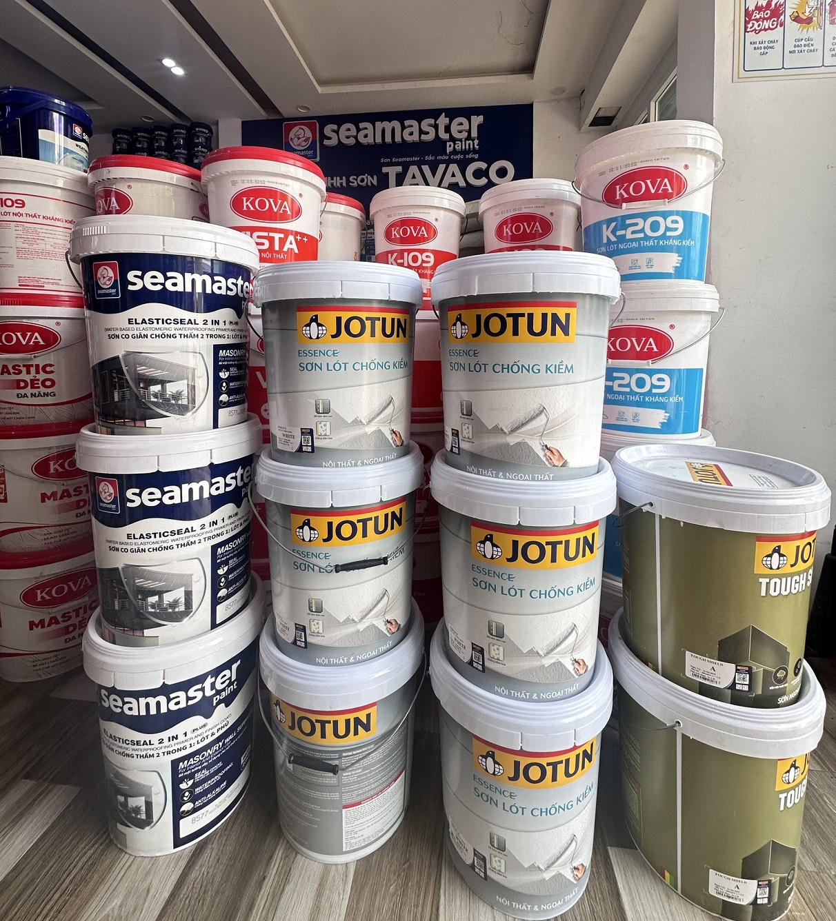 gia son lot jotun essence